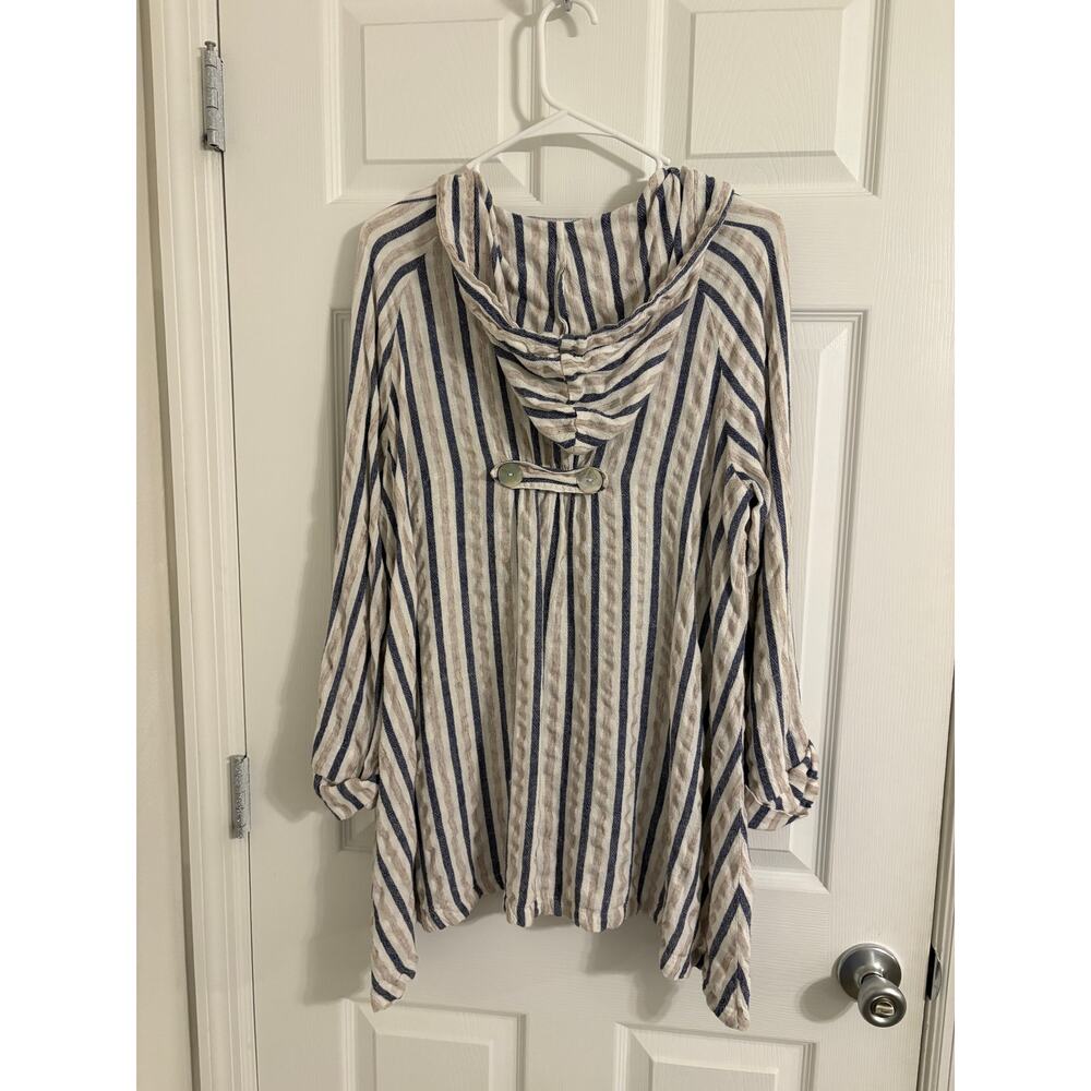 Jones NY hooded jacket Beach Coverup
